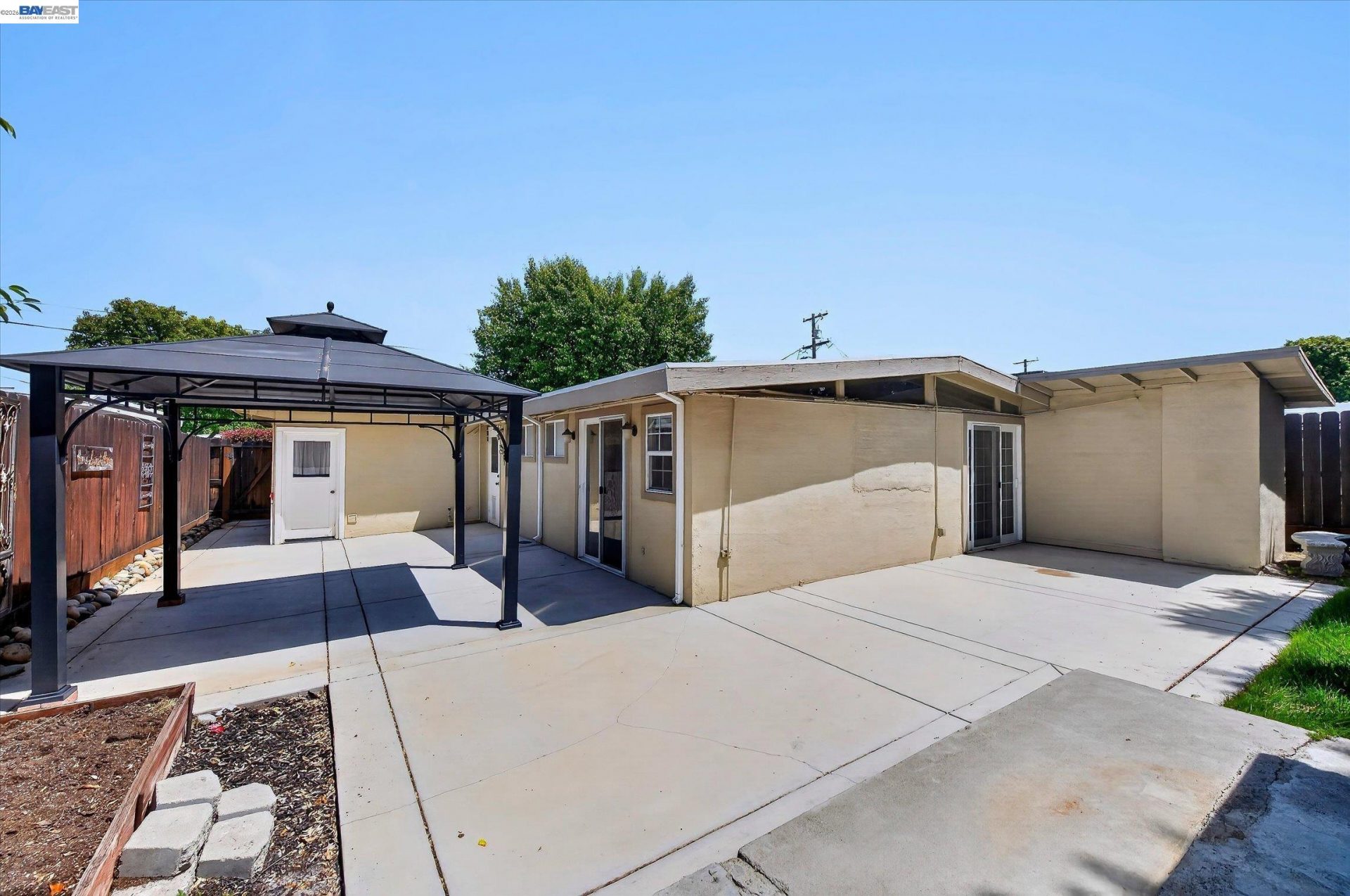 Property photo 37