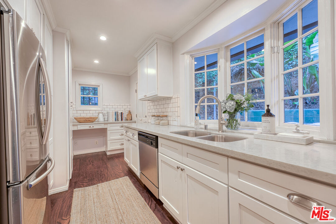 Property photo 24