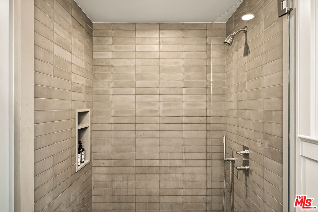 Property photo 50