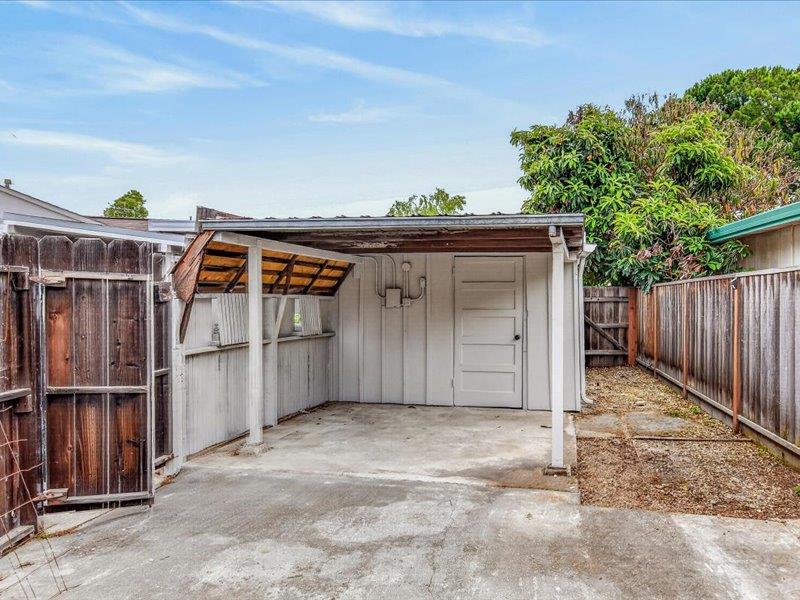 Property photo 32