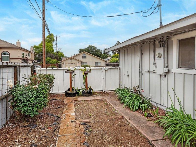 Property photo 33