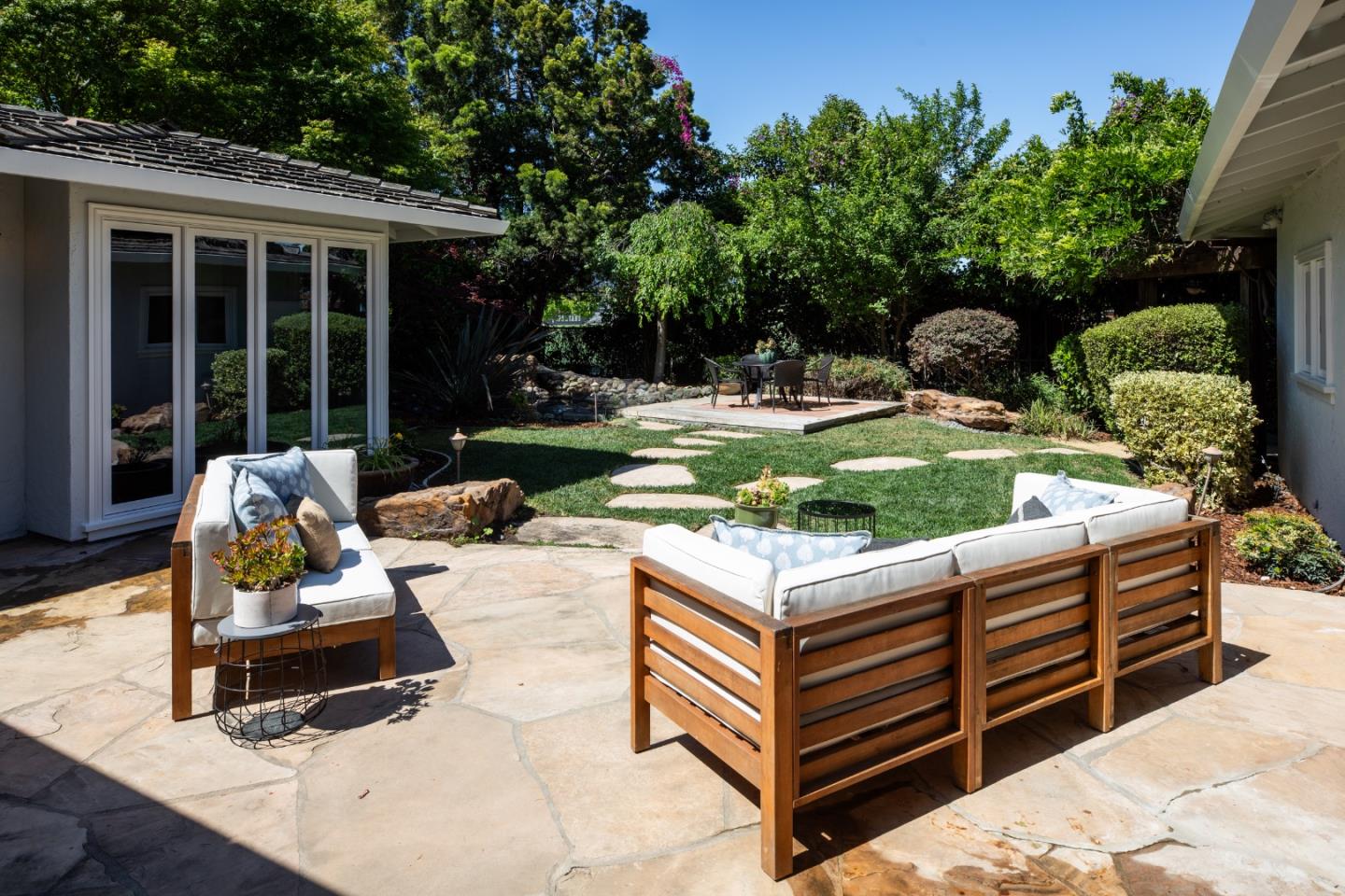 Property photo 28