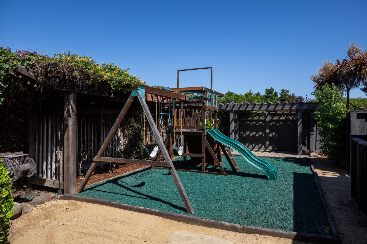 Property photo 36