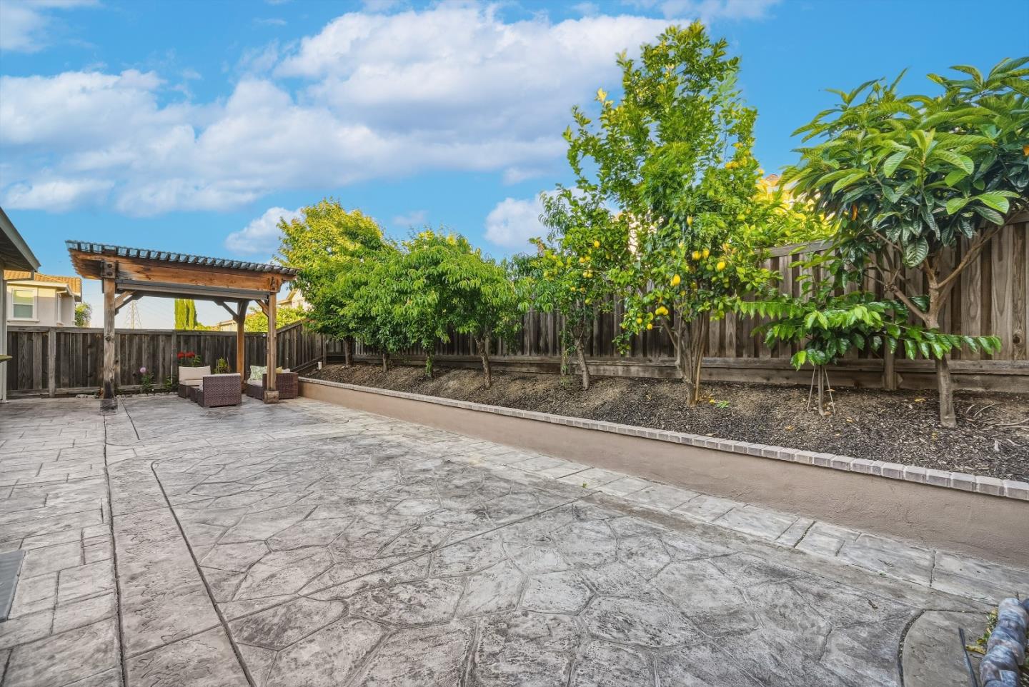 Property photo 38