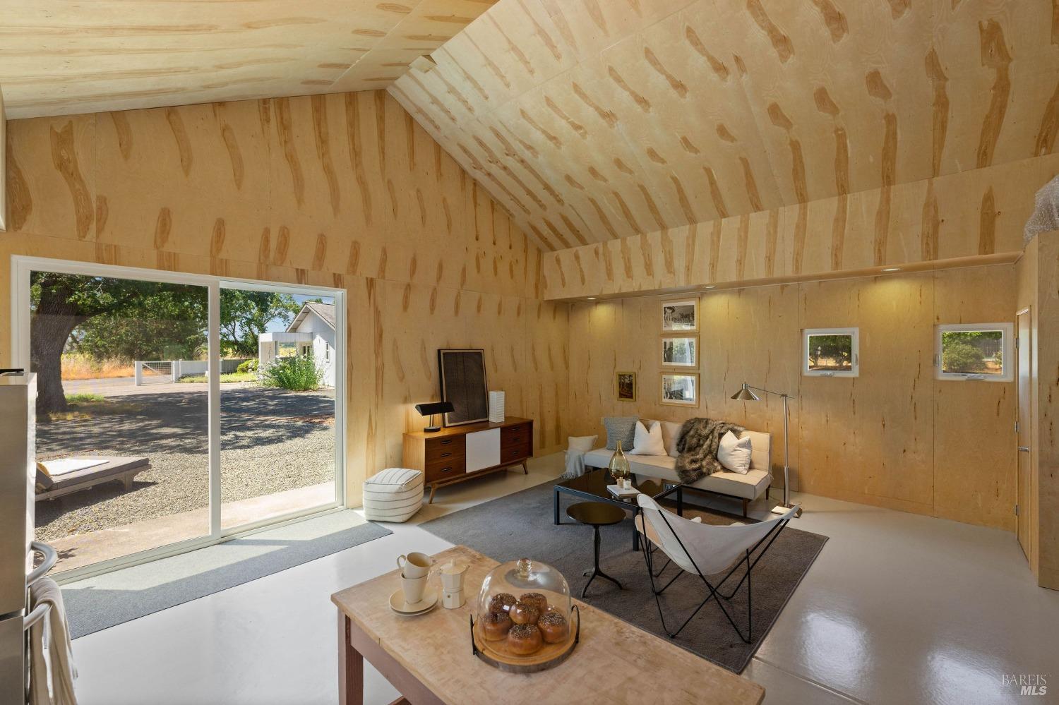 Property photo 33