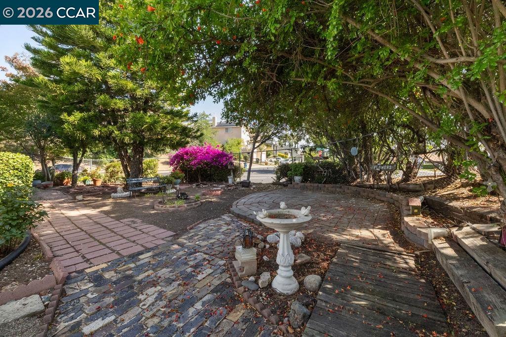 Property photo 34