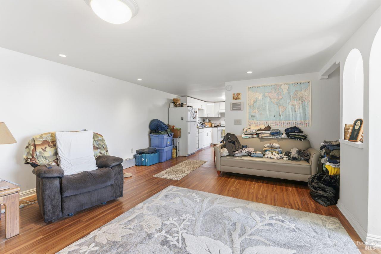 Property photo 28