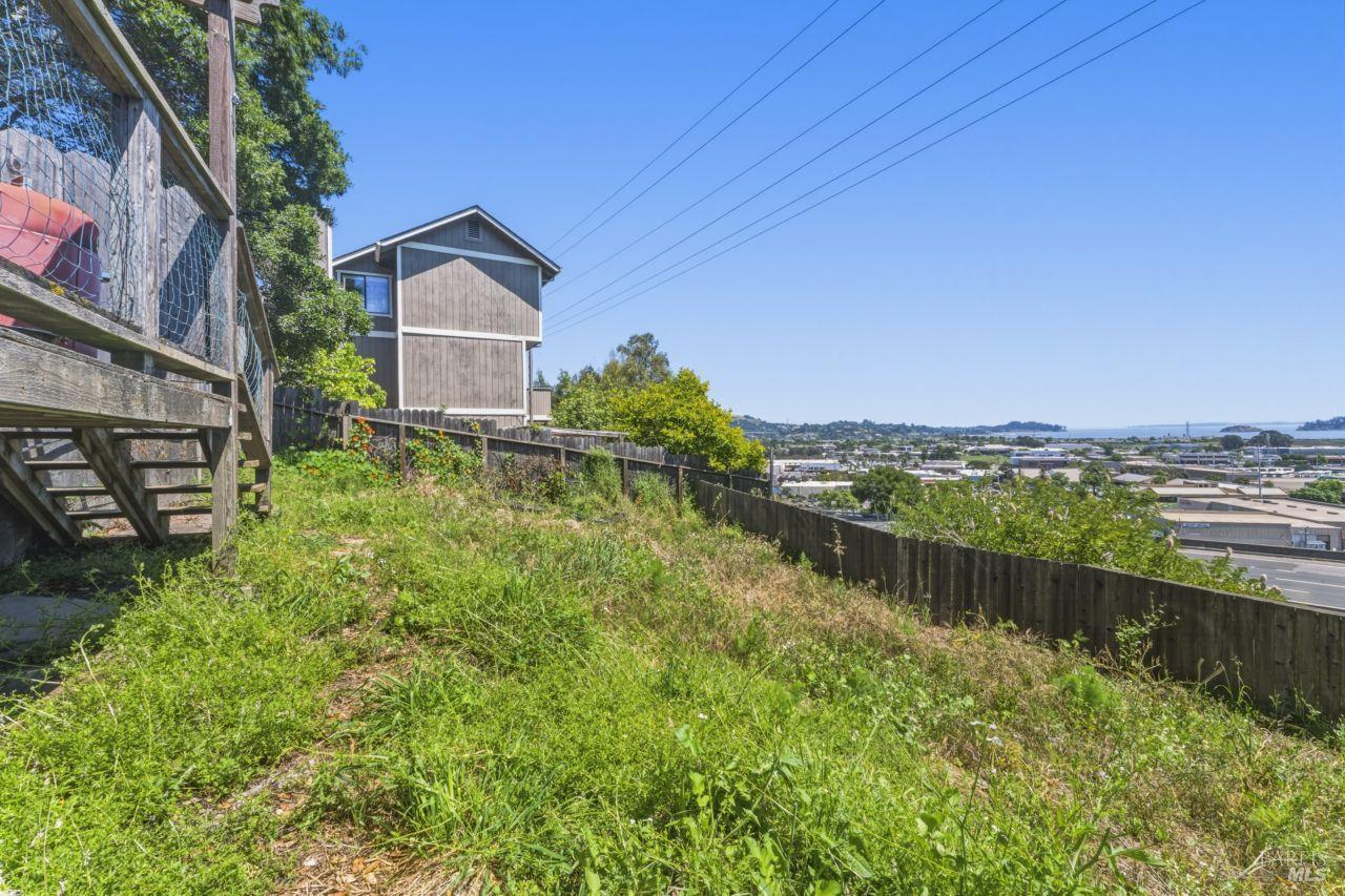 Property photo 40
