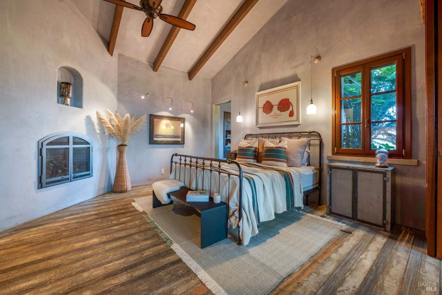 Property photo 32