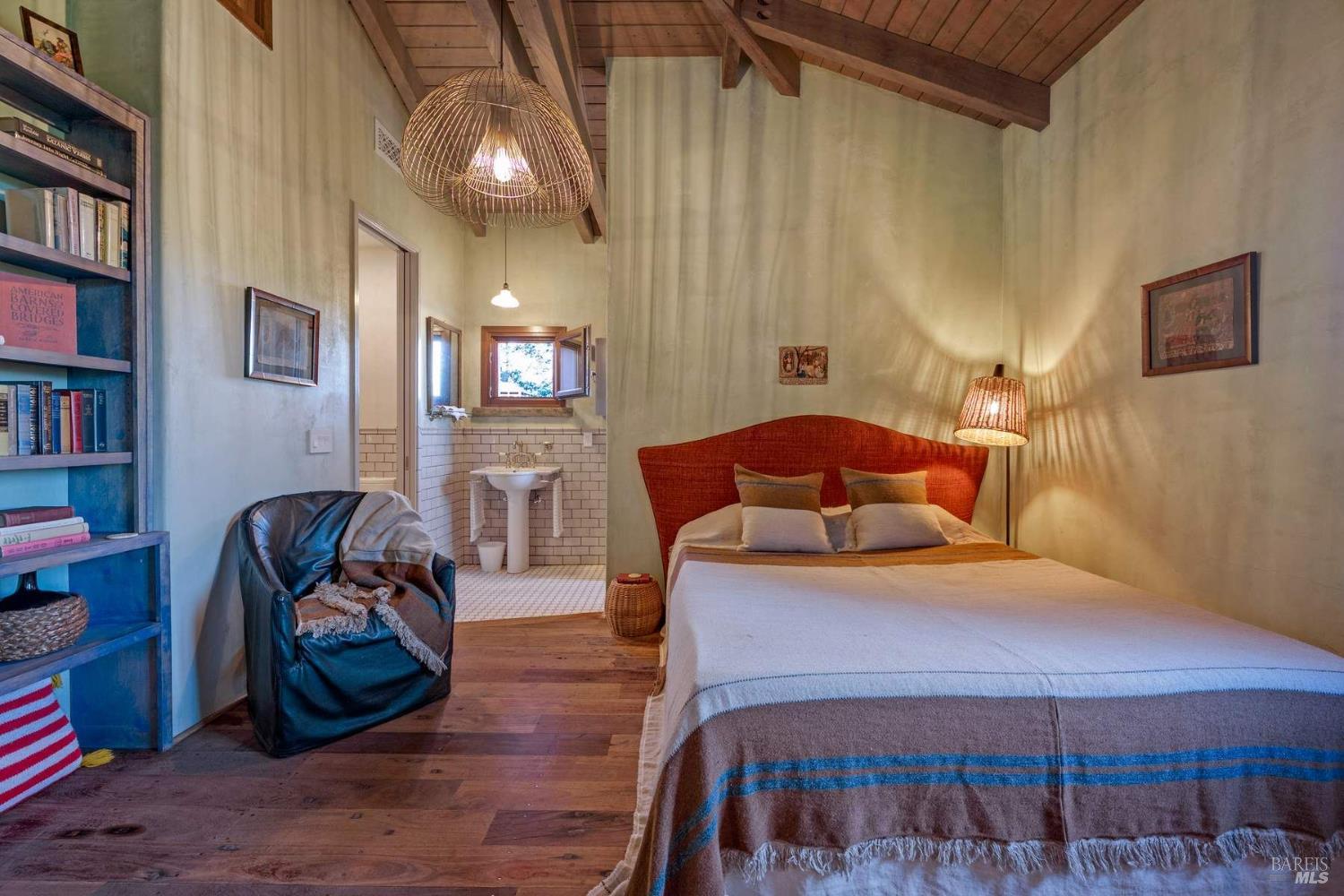 Property photo 47