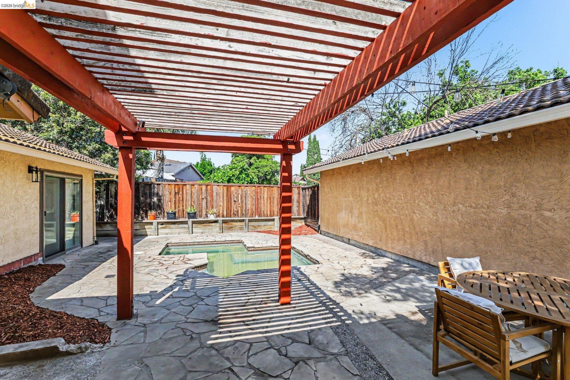 Property photo 28
