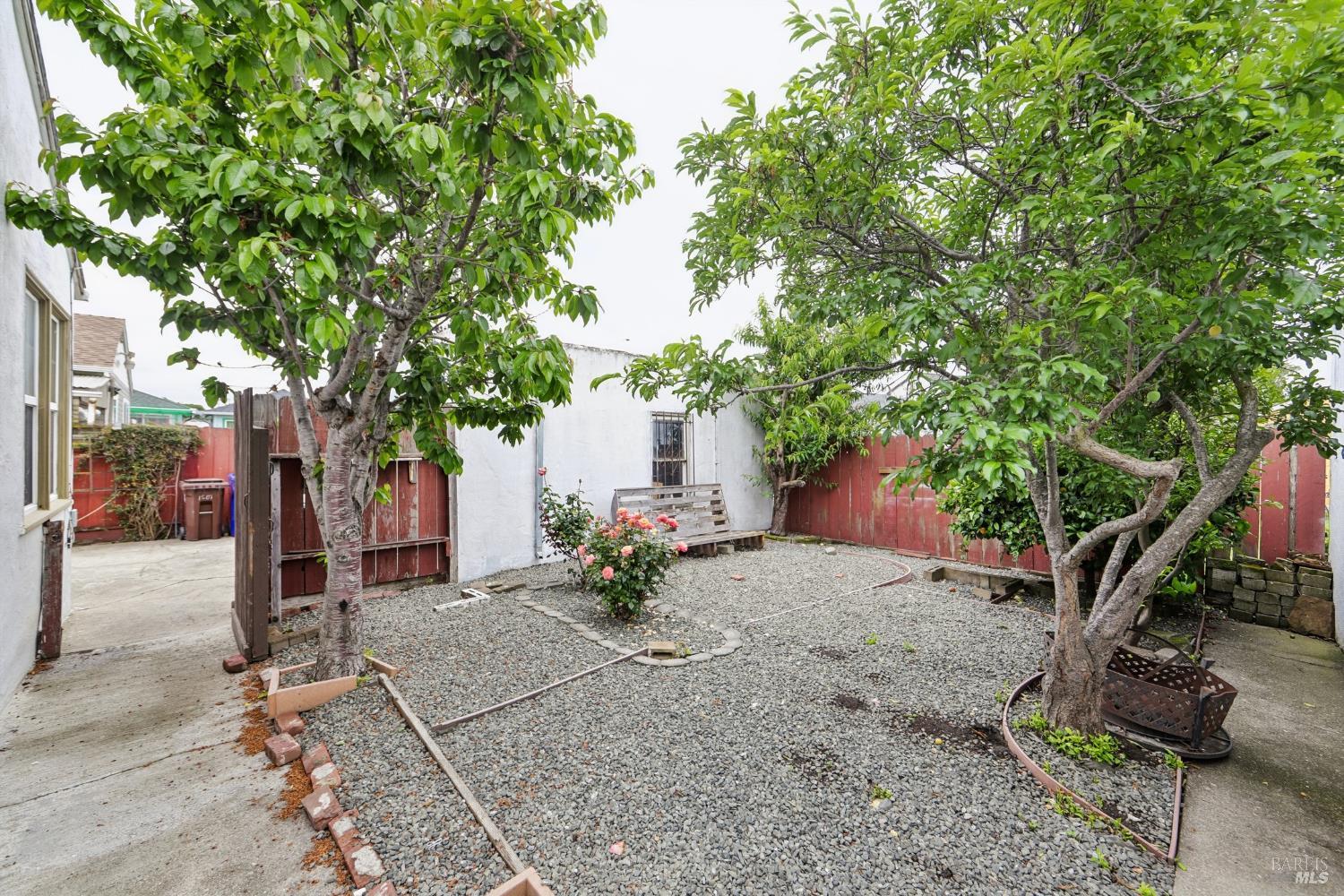 Property photo 28