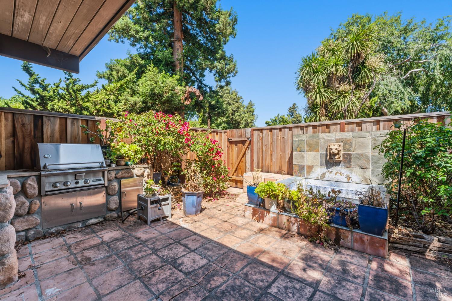 Property photo 22