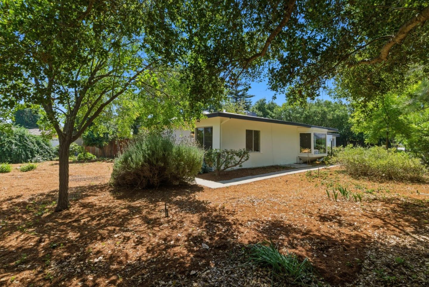 Property photo 32
