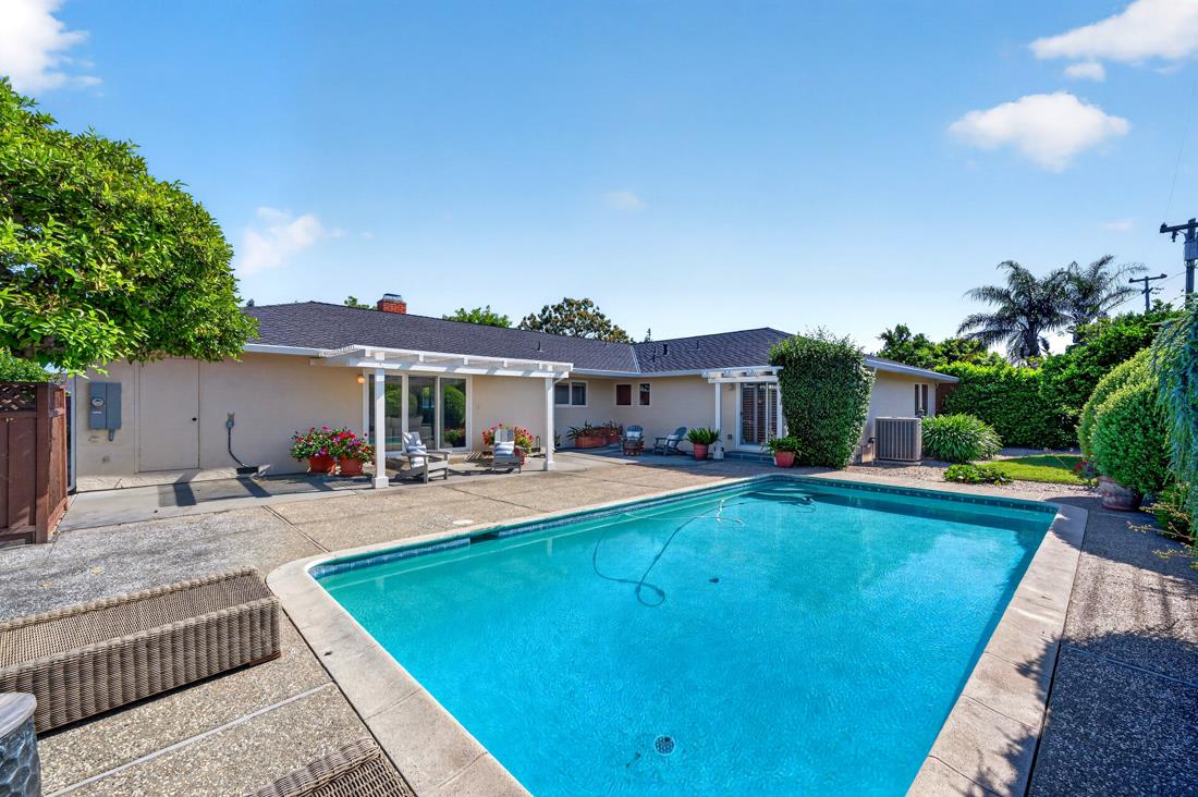 Property photo 40