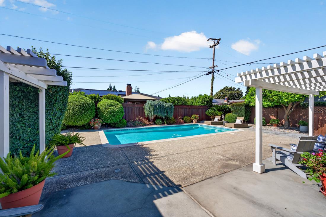 Property photo 44