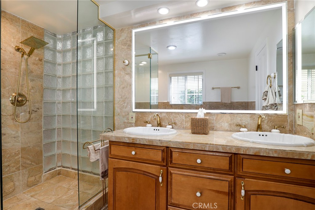 Property photo 50