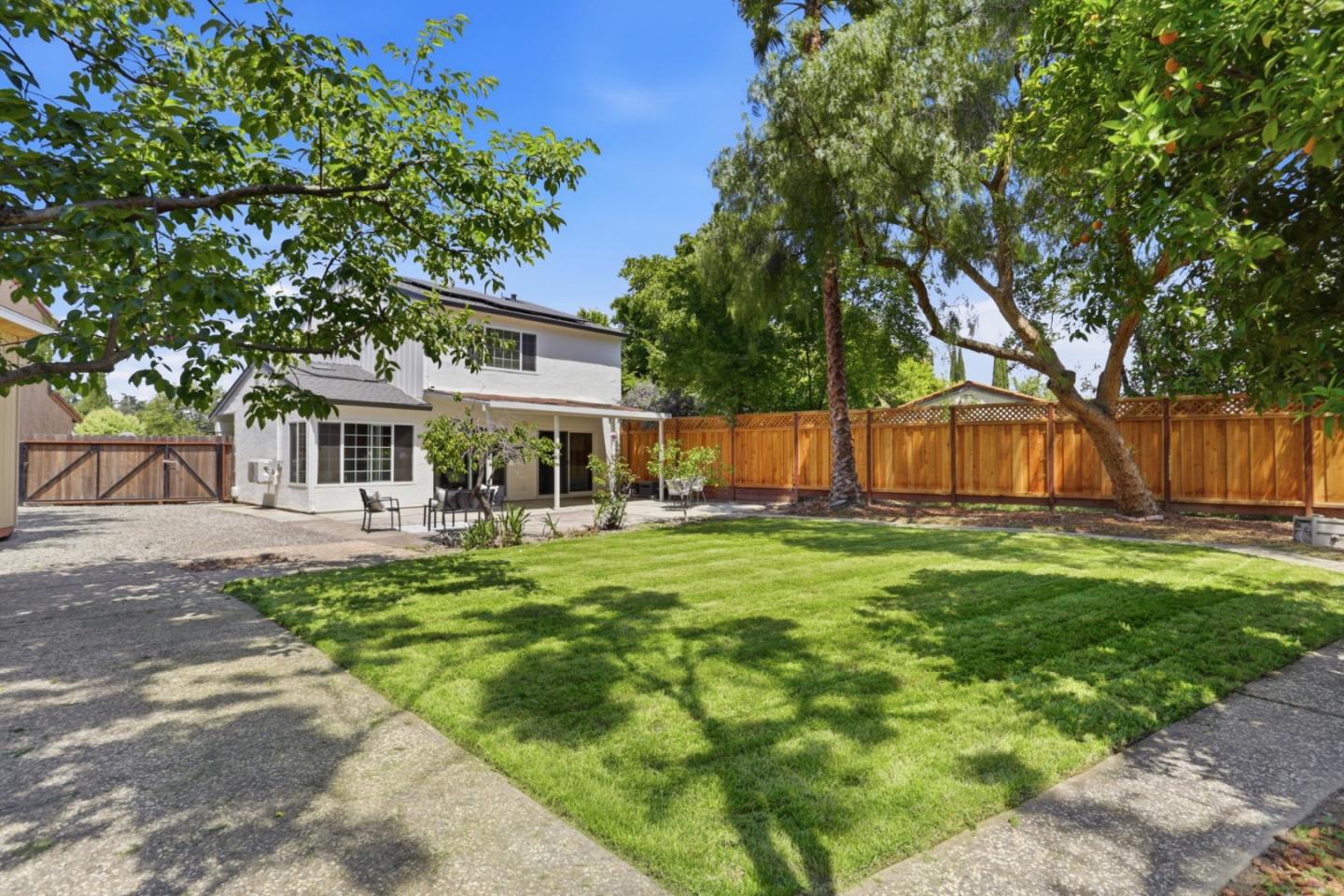 Property photo 37