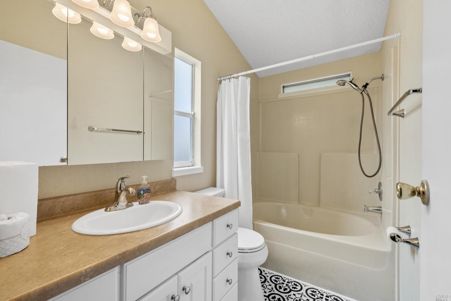 Property photo 31