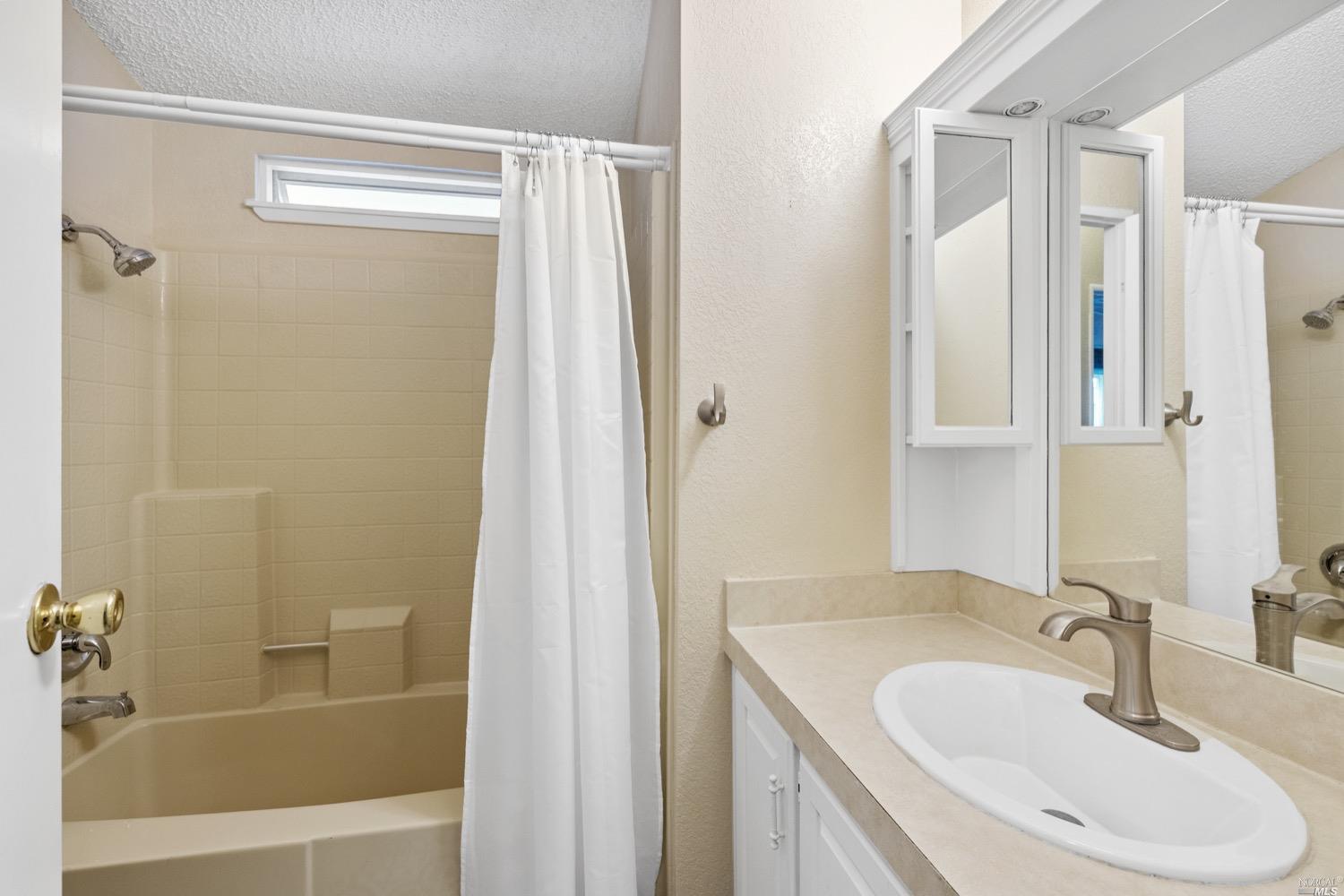 Property photo 35