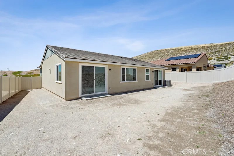 Property photo 28