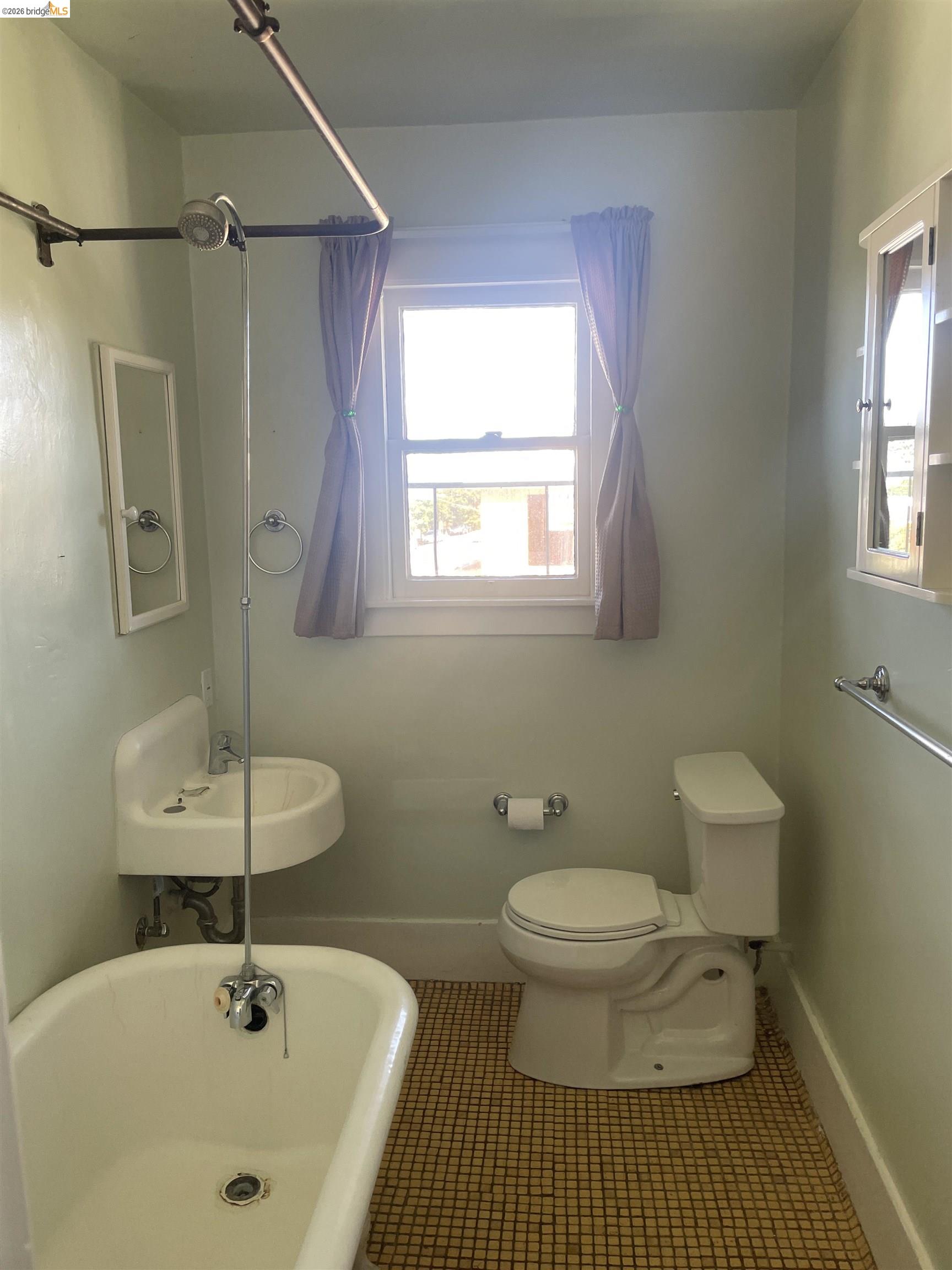 Property photo 25