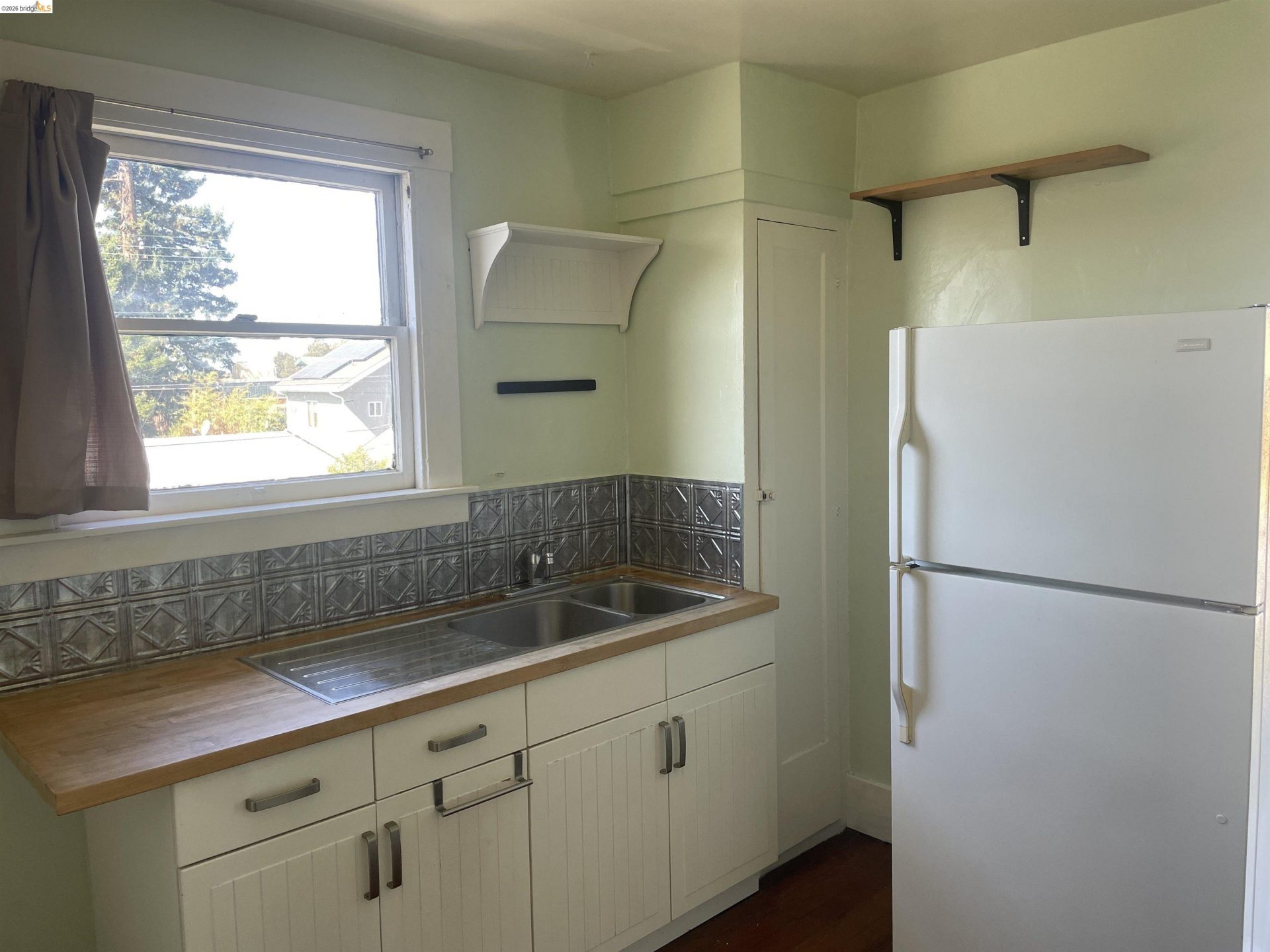 Property photo 28