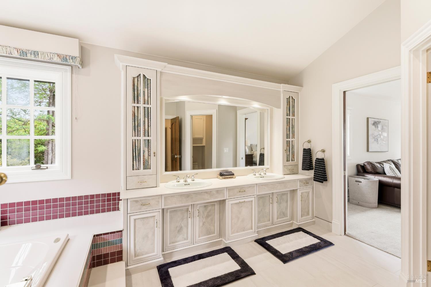 Property photo 46