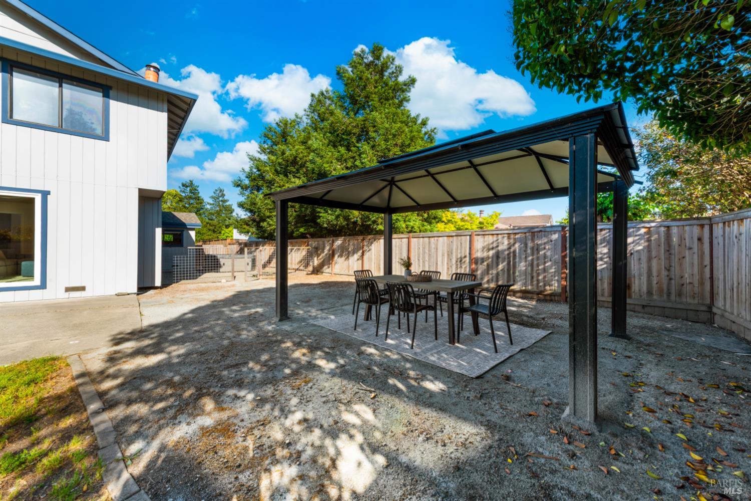 Property photo 38