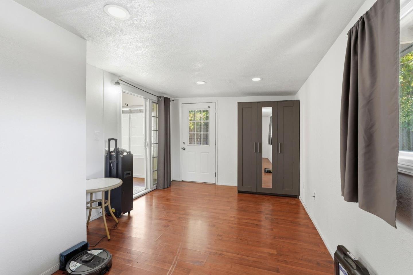 Property photo 34