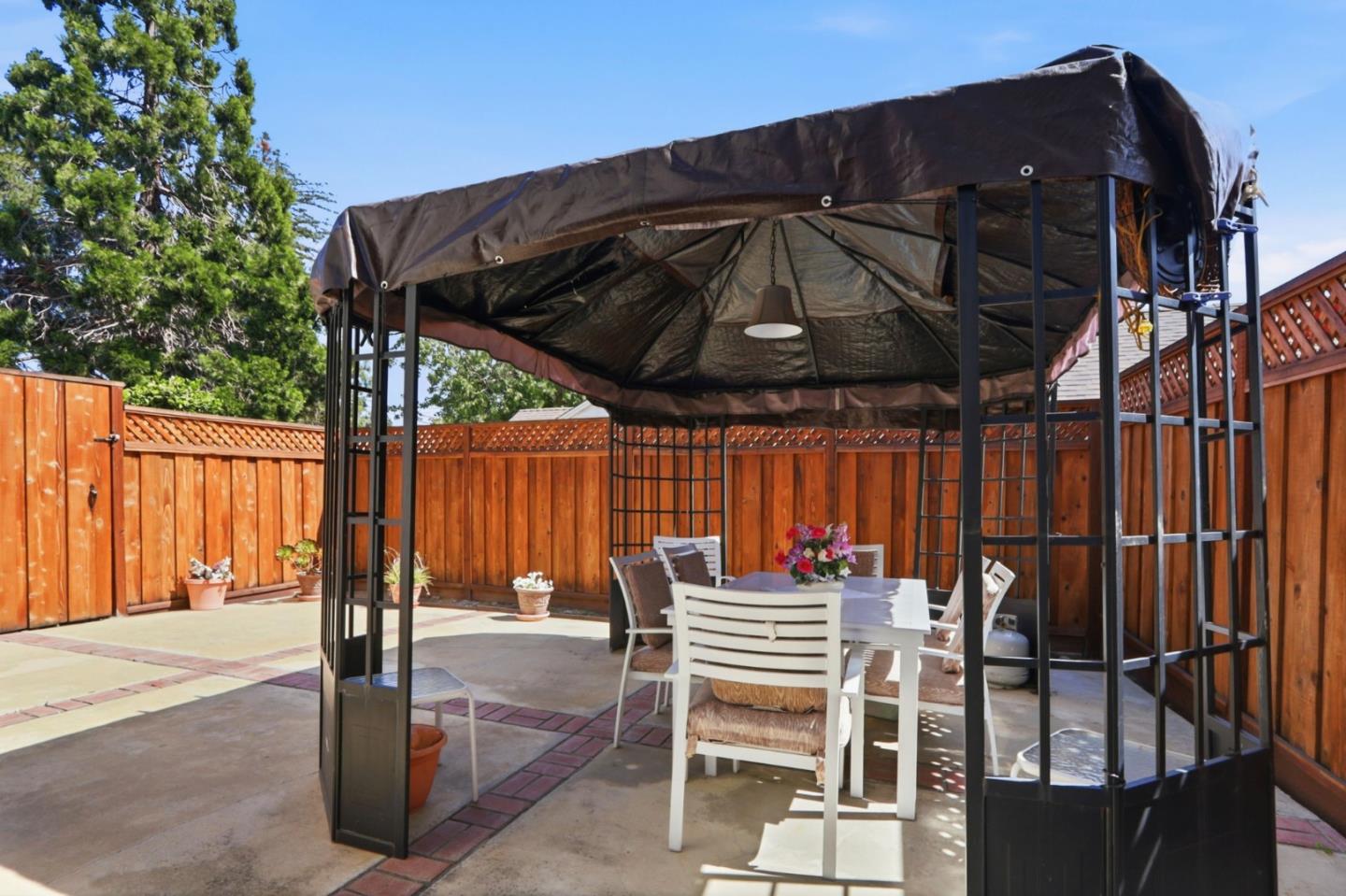 Property photo 40