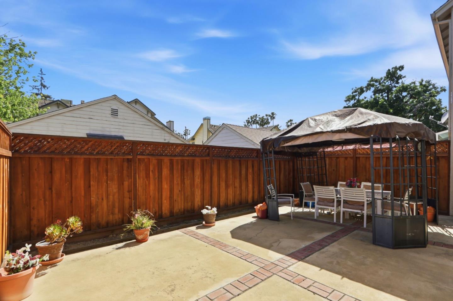 Property photo 44