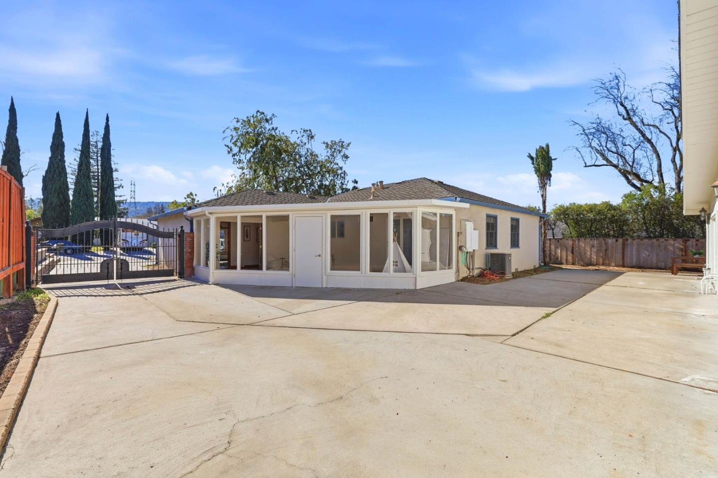 Property photo 43