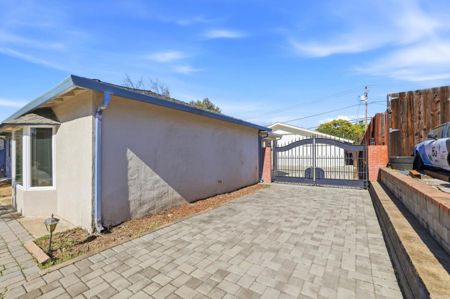 Property photo 44