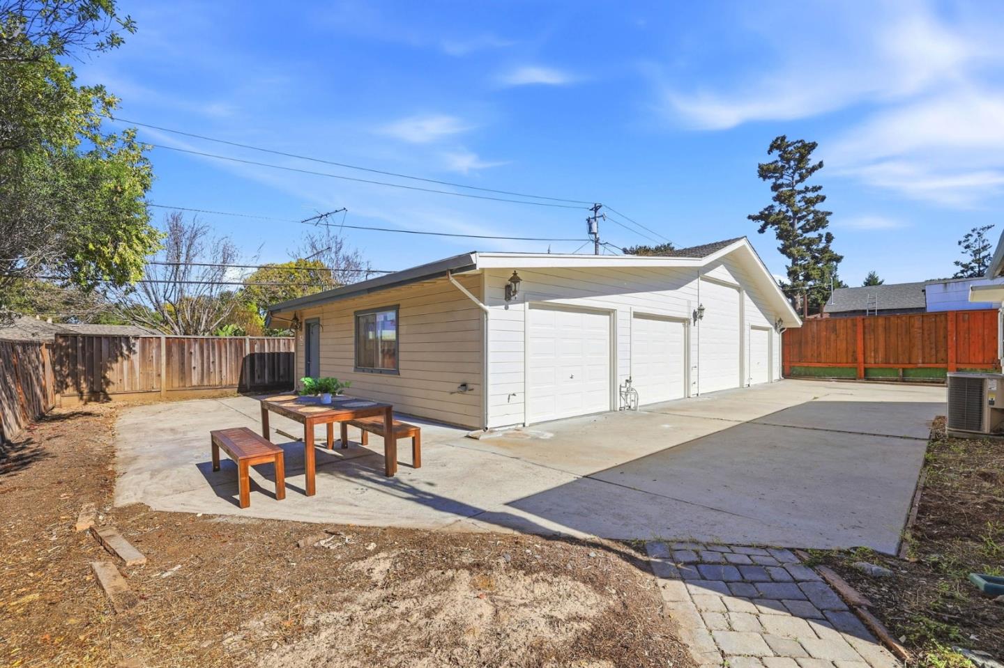Property photo 46