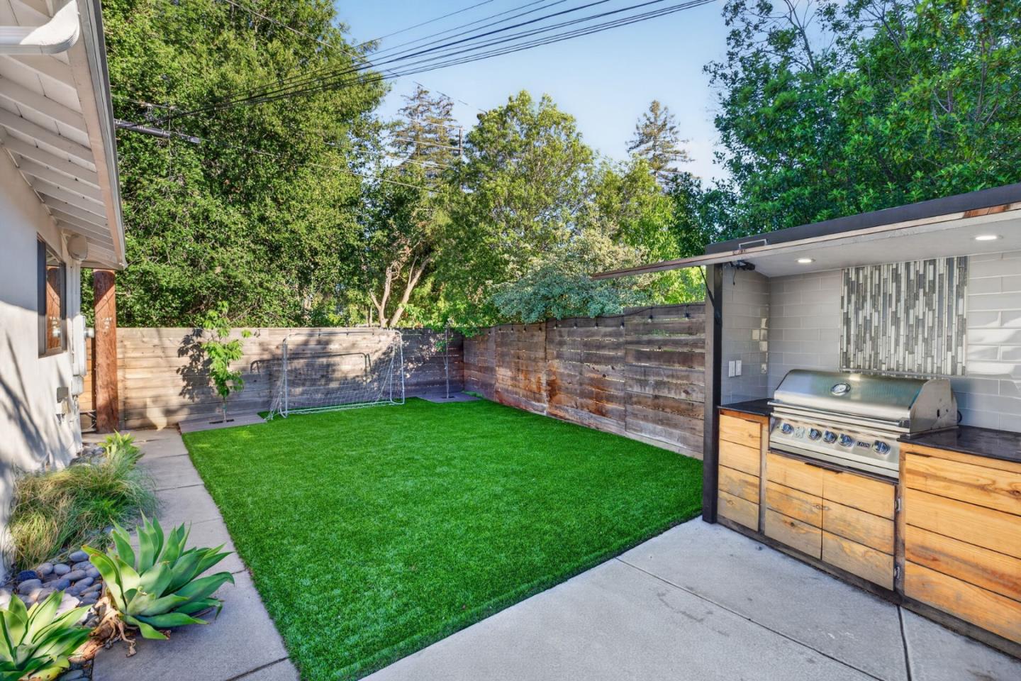 Property photo 38