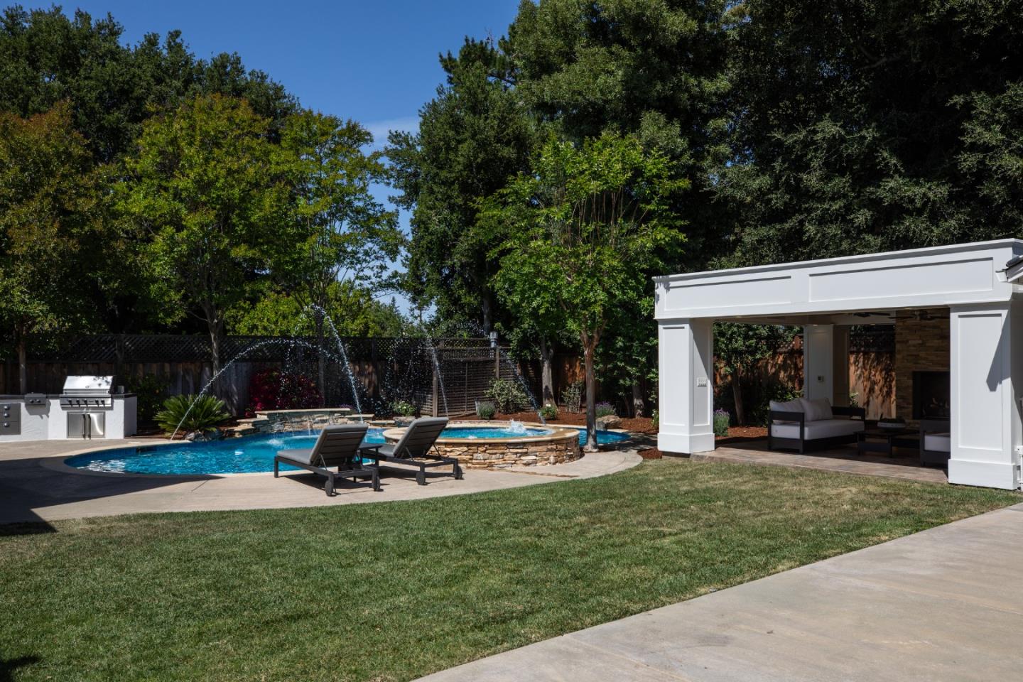 Property photo 44