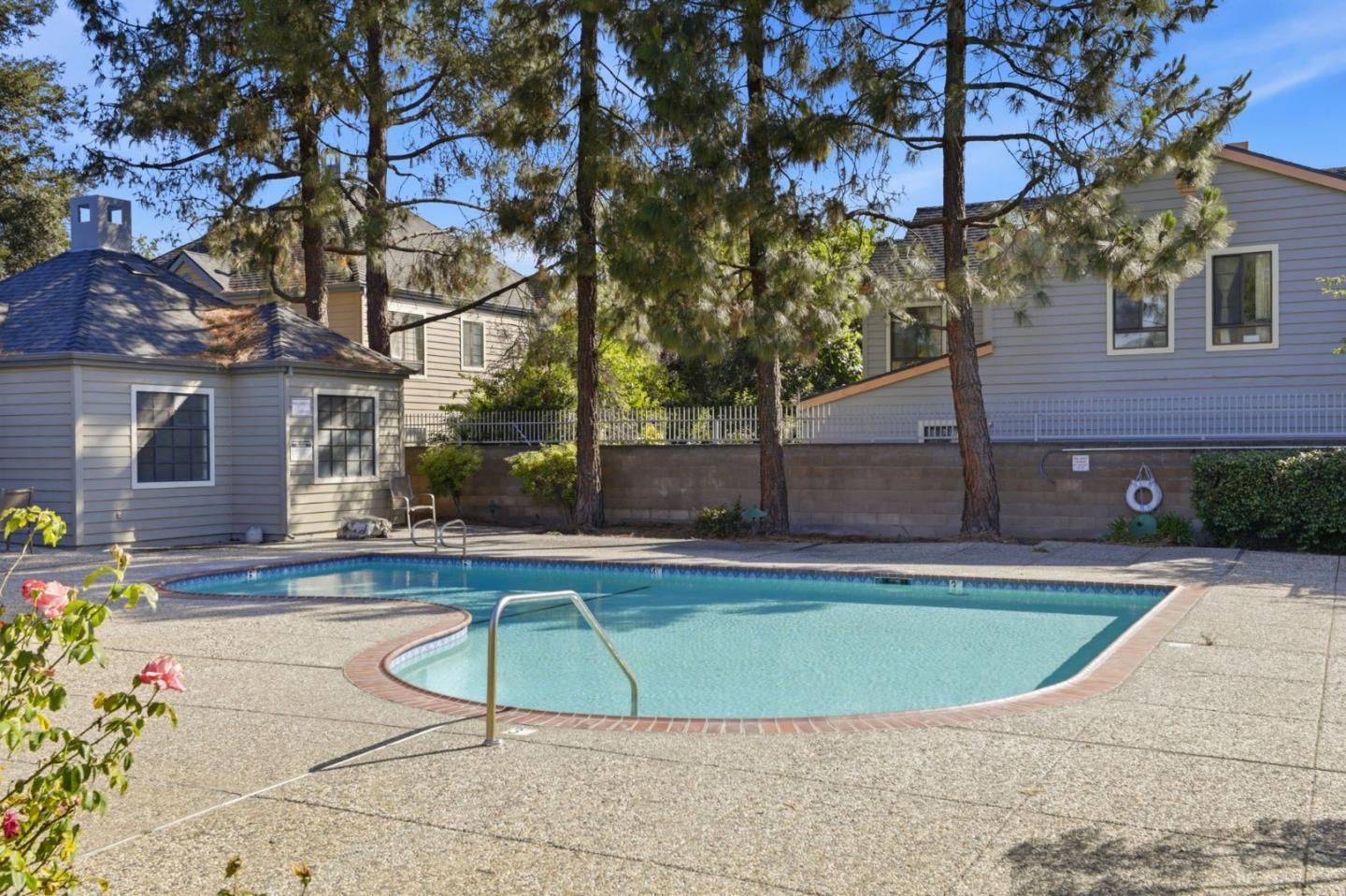 Property photo 38