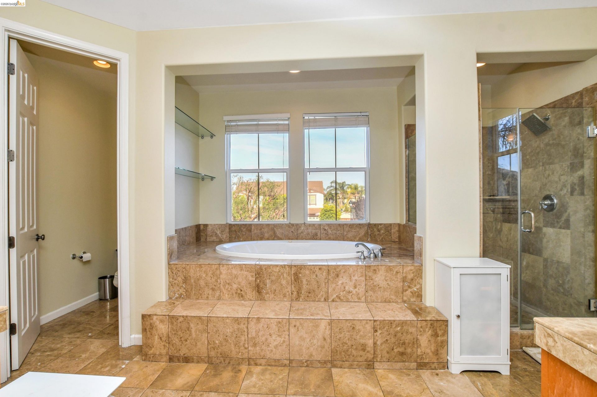 Property photo 38