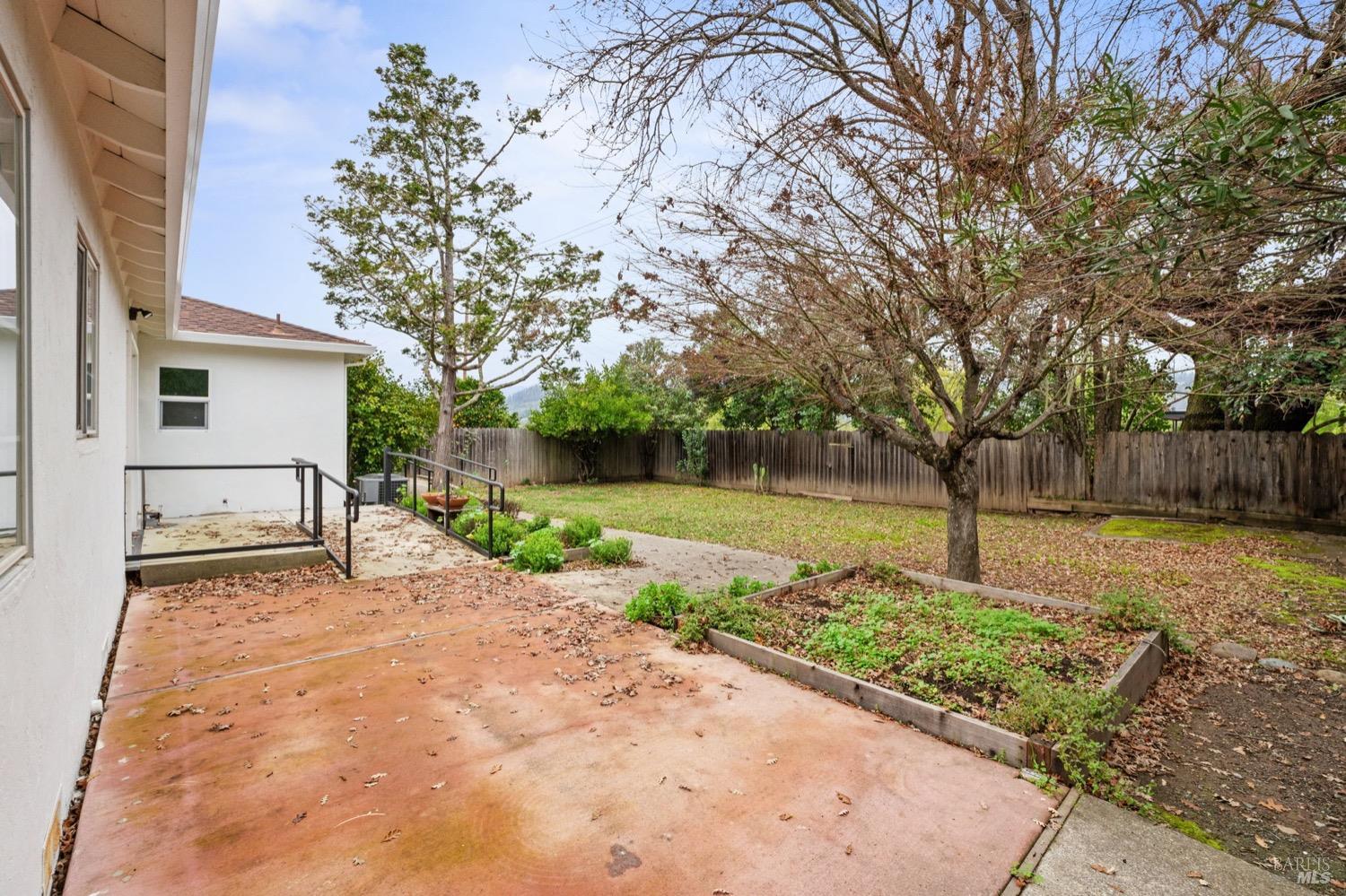 Property photo 38