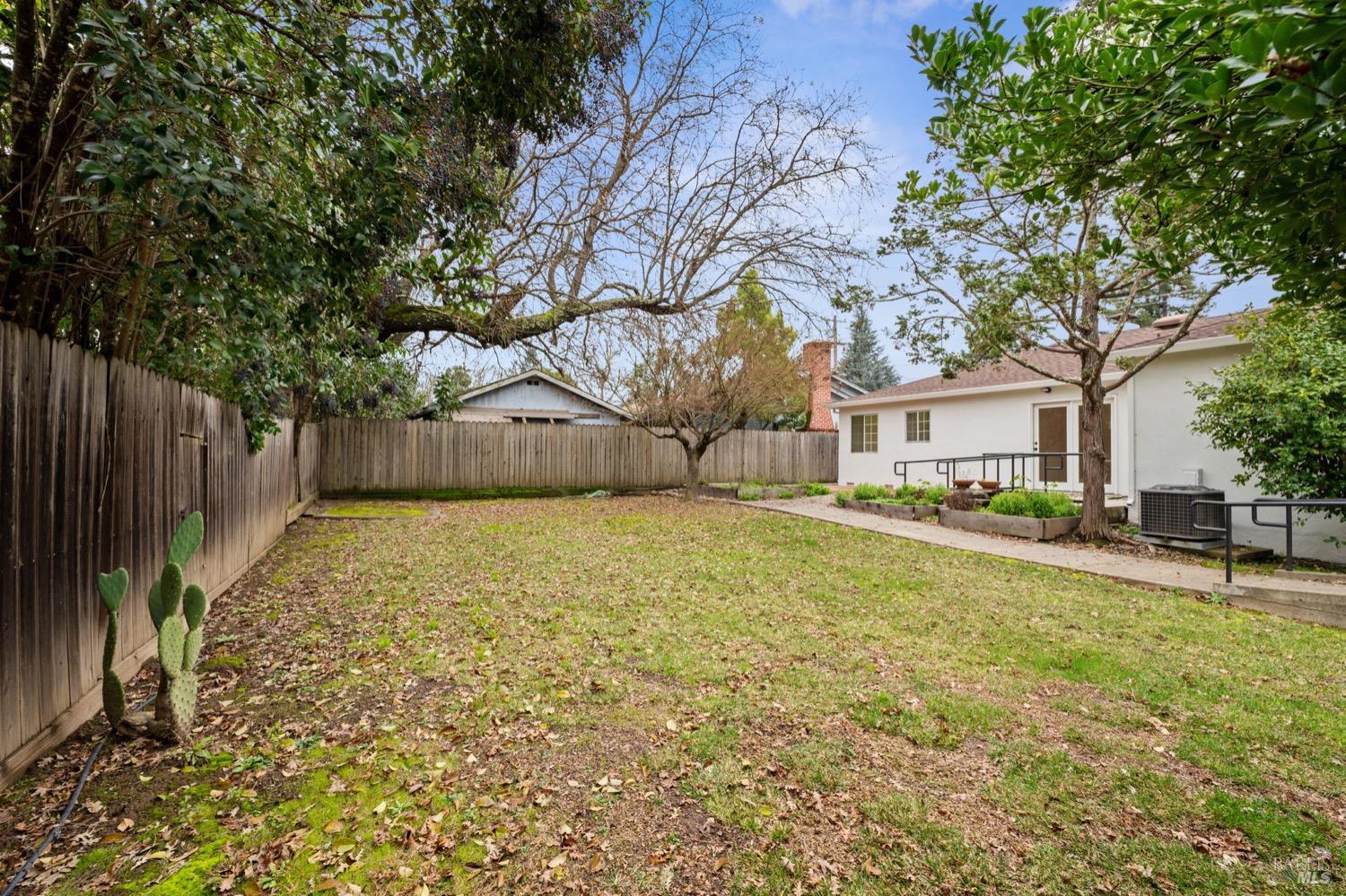 Property photo 44