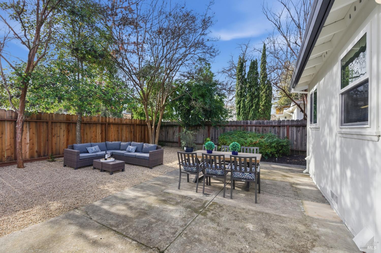 Property photo 36