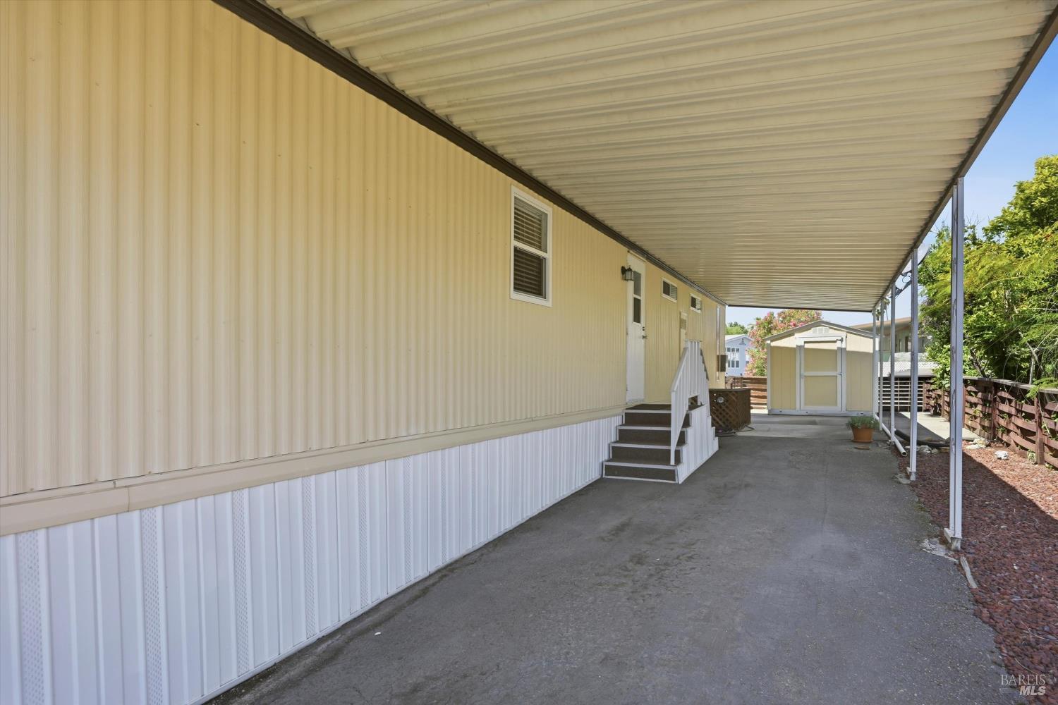 Property photo 25