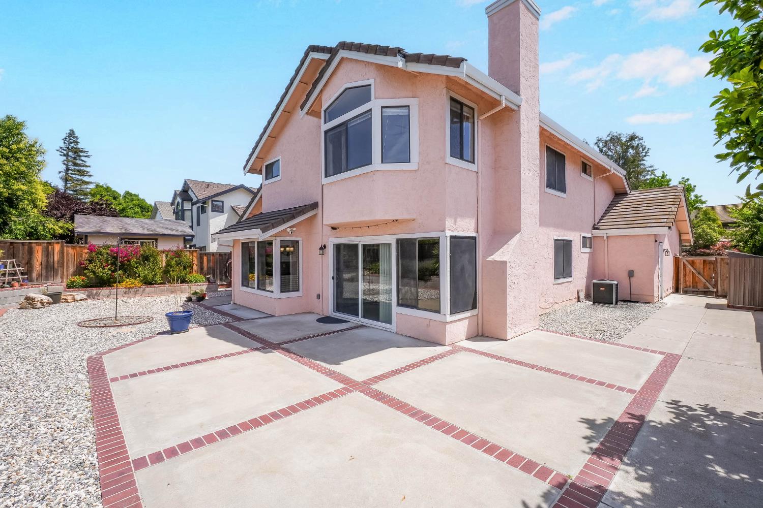 Property photo 37