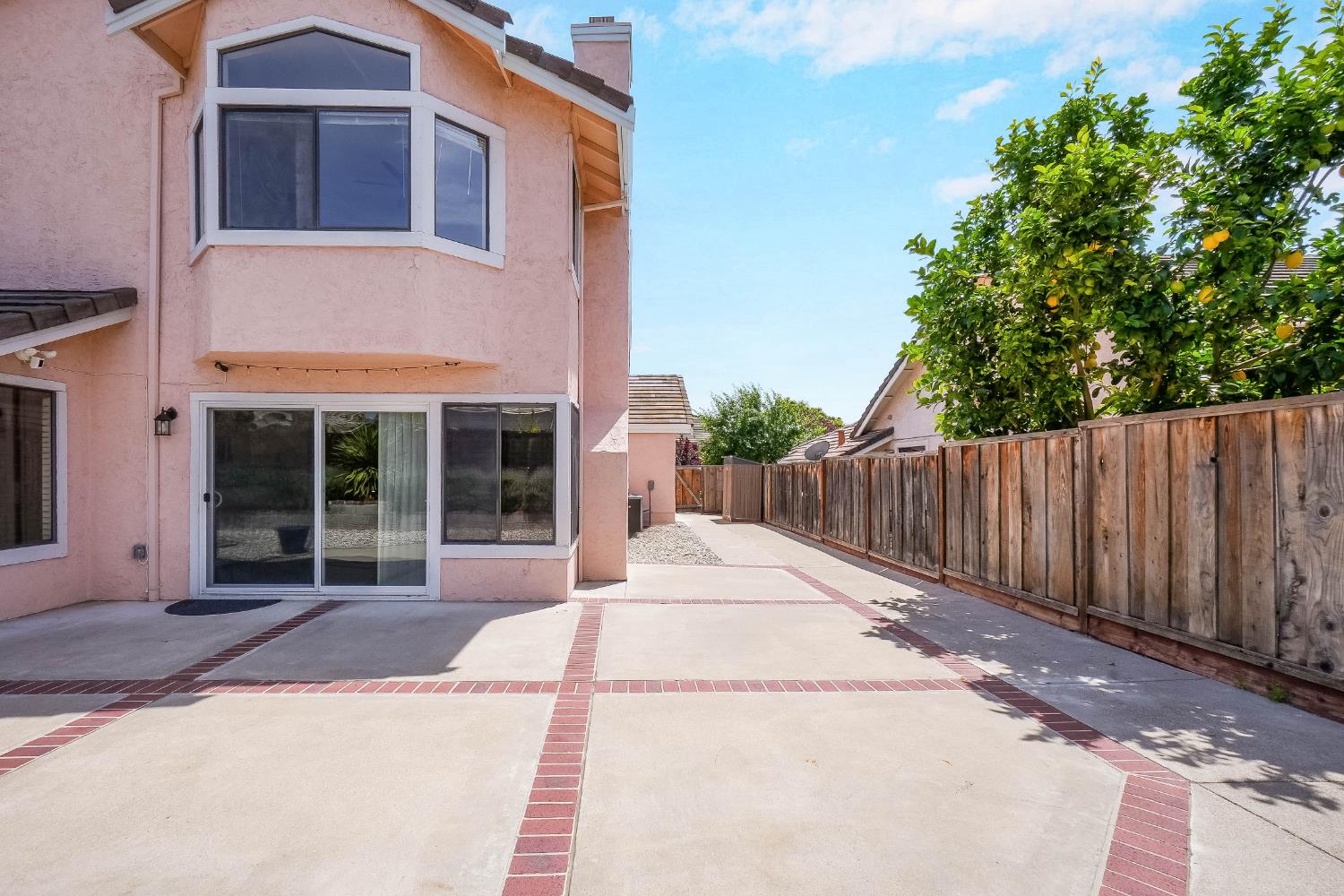 Property photo 38