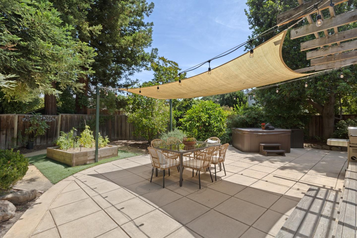 Property photo 33