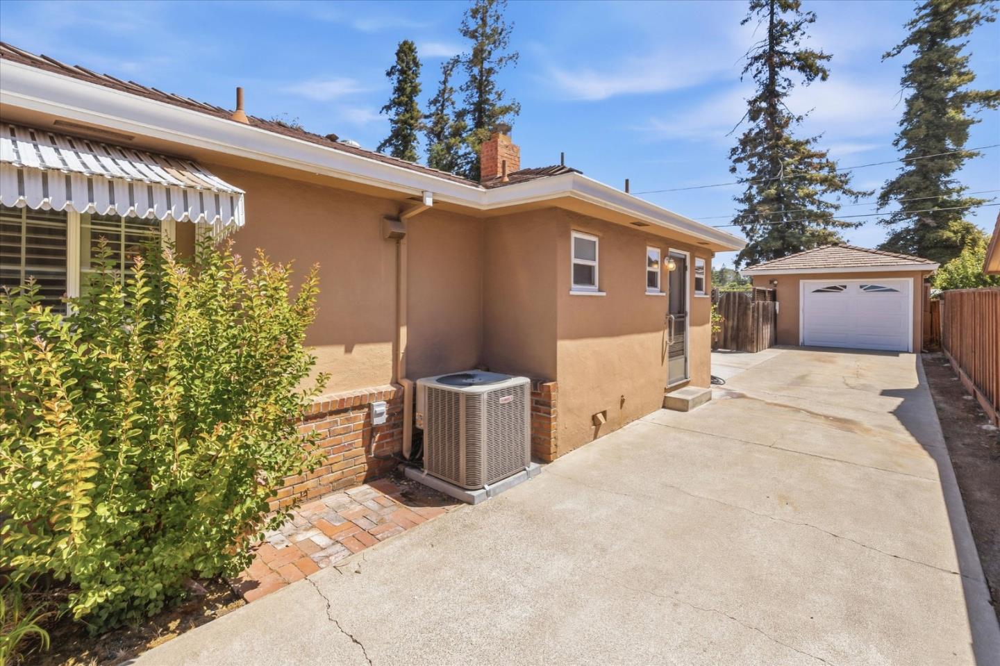Property photo 43