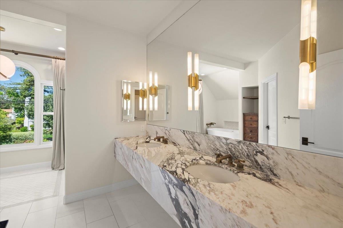 Property photo 48