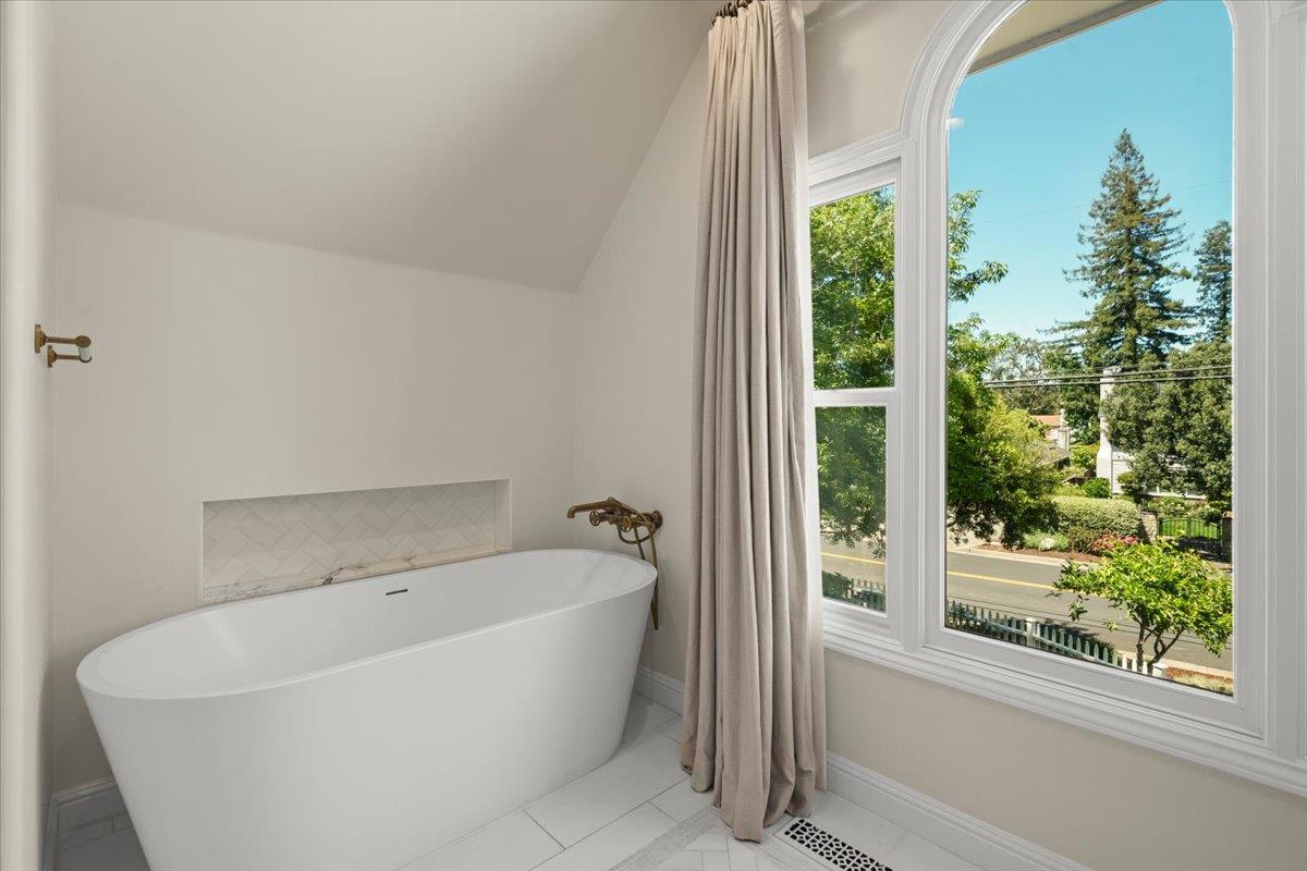 Property photo 51