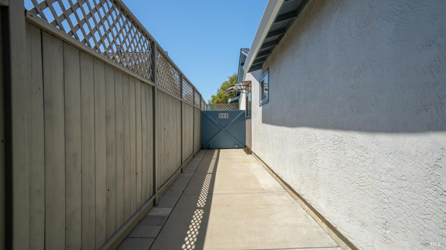Property photo 38
